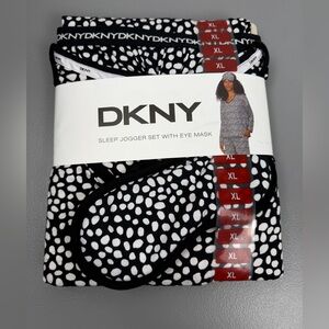 NEW! DKNY Pajamas Womens Size XL Black &White Print with Sleep Mask
